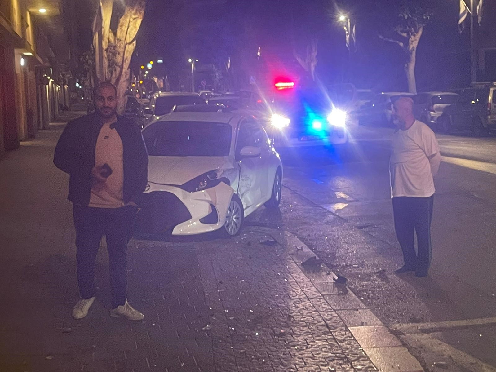 يافا: حادث طرق بين مركبتين بعد منتصف الليل يخلف اصابات طفيفة