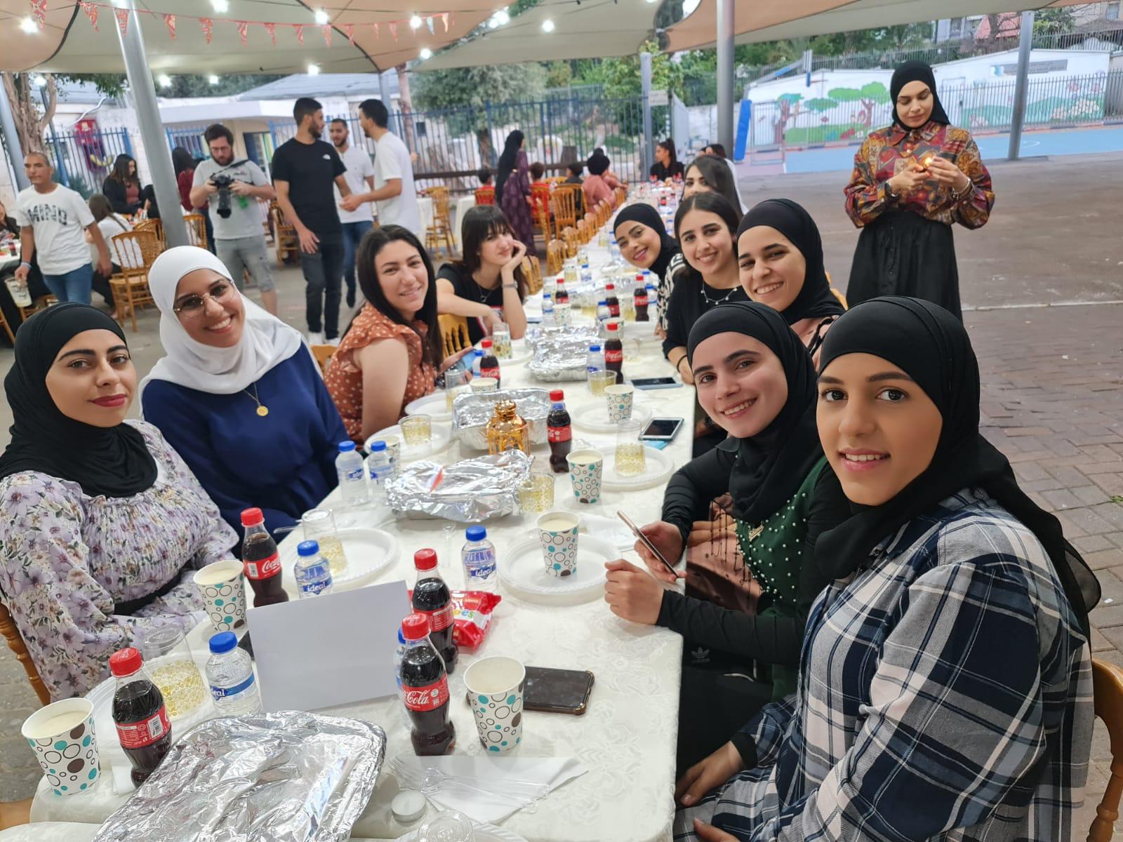 جمعية مواطنون يبنون المجتمع تُنظم افطاراً جماعياً في اللد