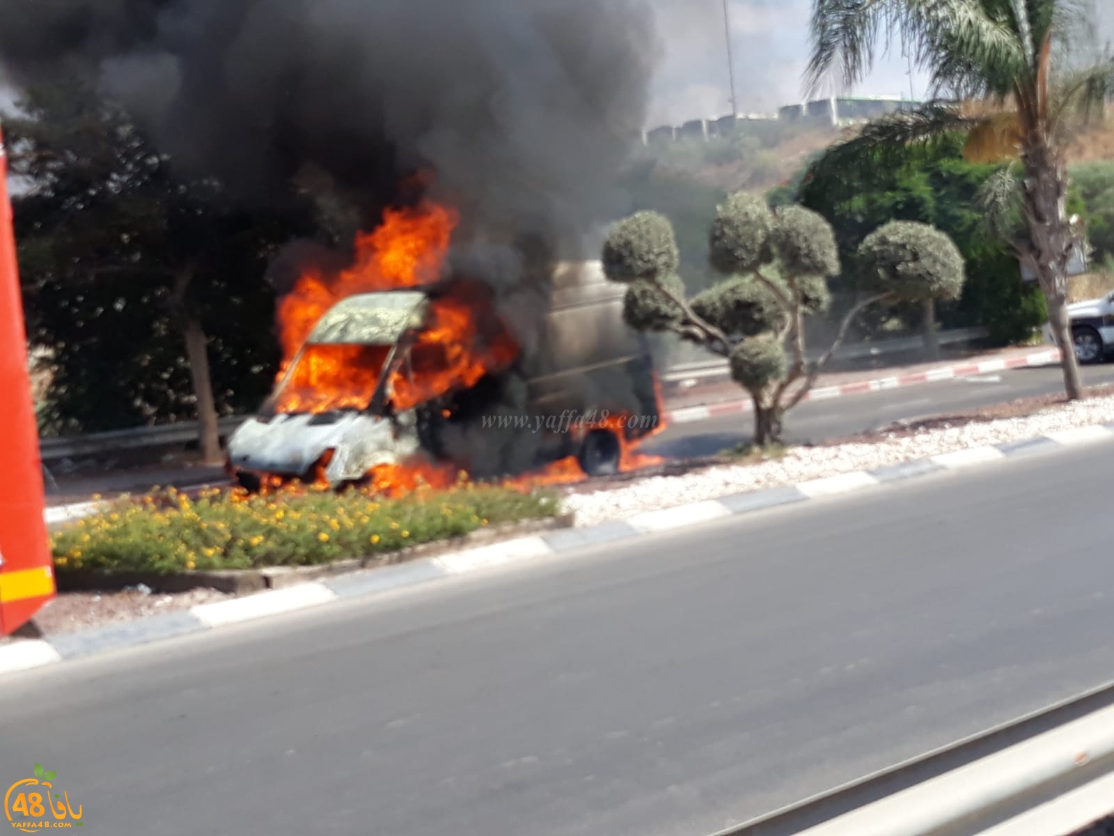 فيديو: اندلاع النيران بشاحنة على مدخل مدخل مدينة كفرقاسم دون وقوع اصابات