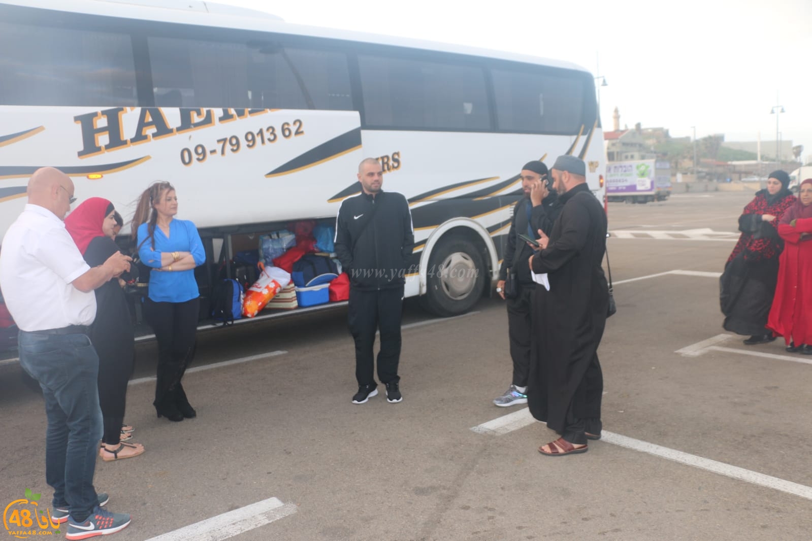  بالصور: انطلاق حافلة الفوج الرابع من معتمري يافا إلى الديار الحجازية 