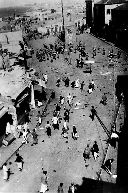 ُعرض للمرة الأولى .. صورة نادرة من دوار الساعة بيافا لثورة عام 1936
