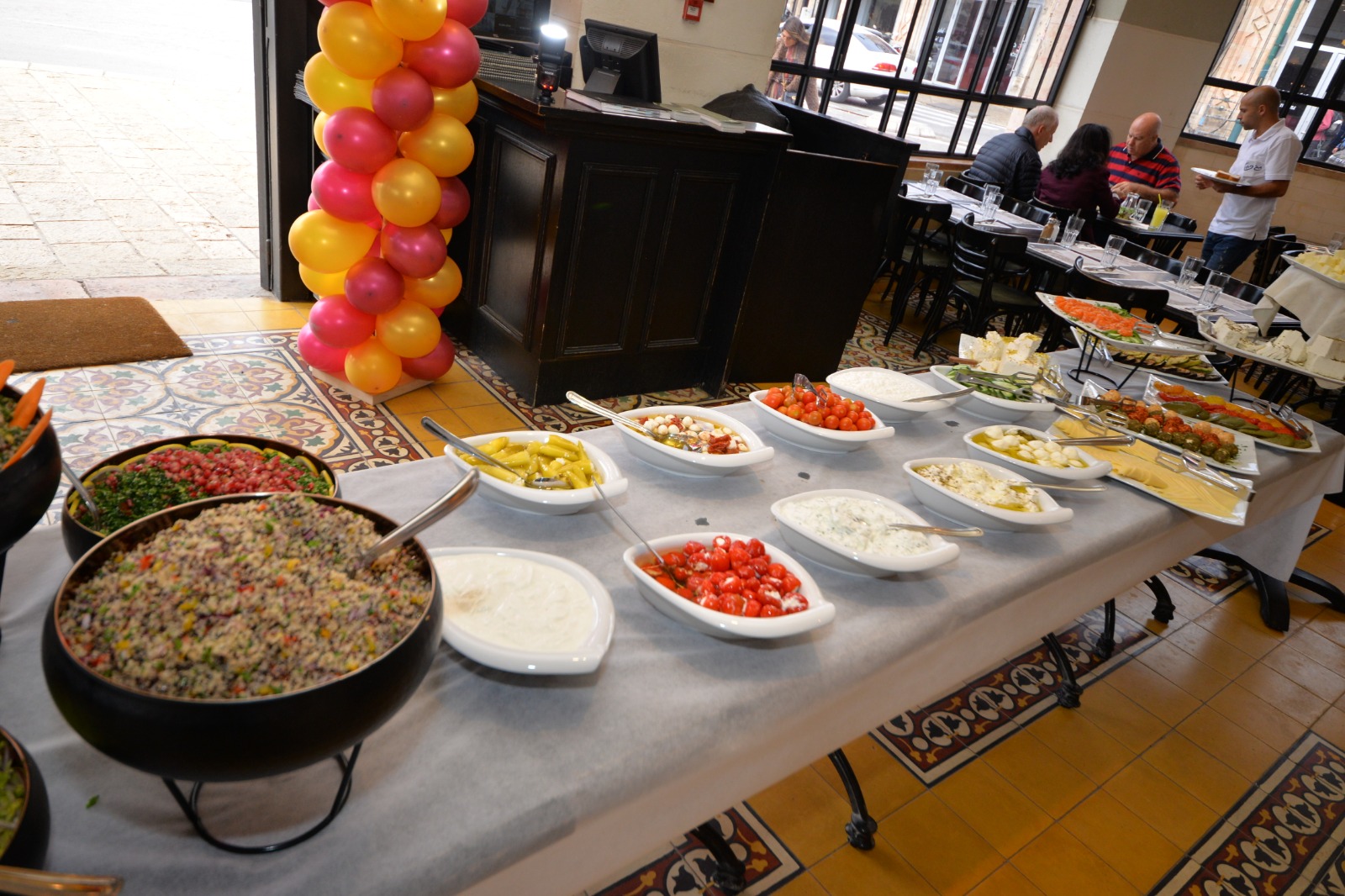 الجمعة: أنتم على موعد مع وجبات الافطار الشهية في مطعم حاج كحيل بيافا