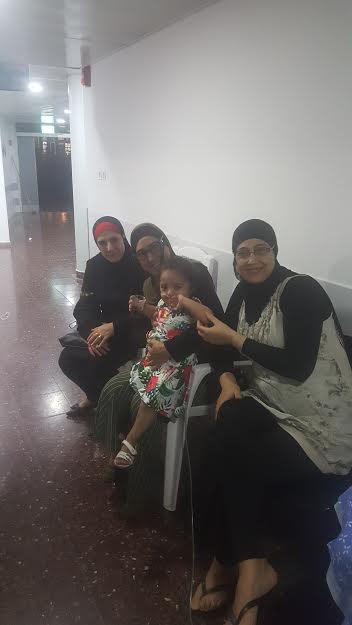 يافا: نساء عروس البحر والمرأة الريادية يواصلن مشروع الشفاء بالعطاء