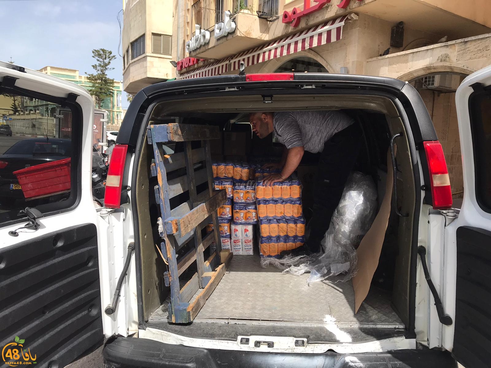 جمعية يافا تستعد للأسوأ باعداد مئات الطرود الغذائية لتوزيعها على العائلات المستورة بيافا 