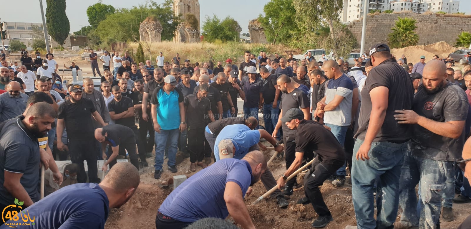  فيديو: تشييع جثامين ضحايا جريمة اطلاق النار في مدينة الرملة