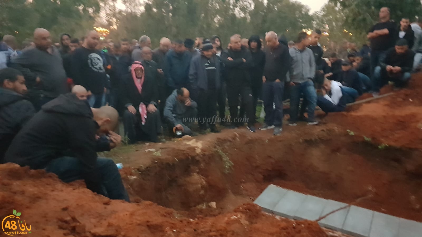 بالفيديو : مشاركة واسعة في تشييع جثمان السيد جدوع الزبارقة وزوجته آمنة باللد