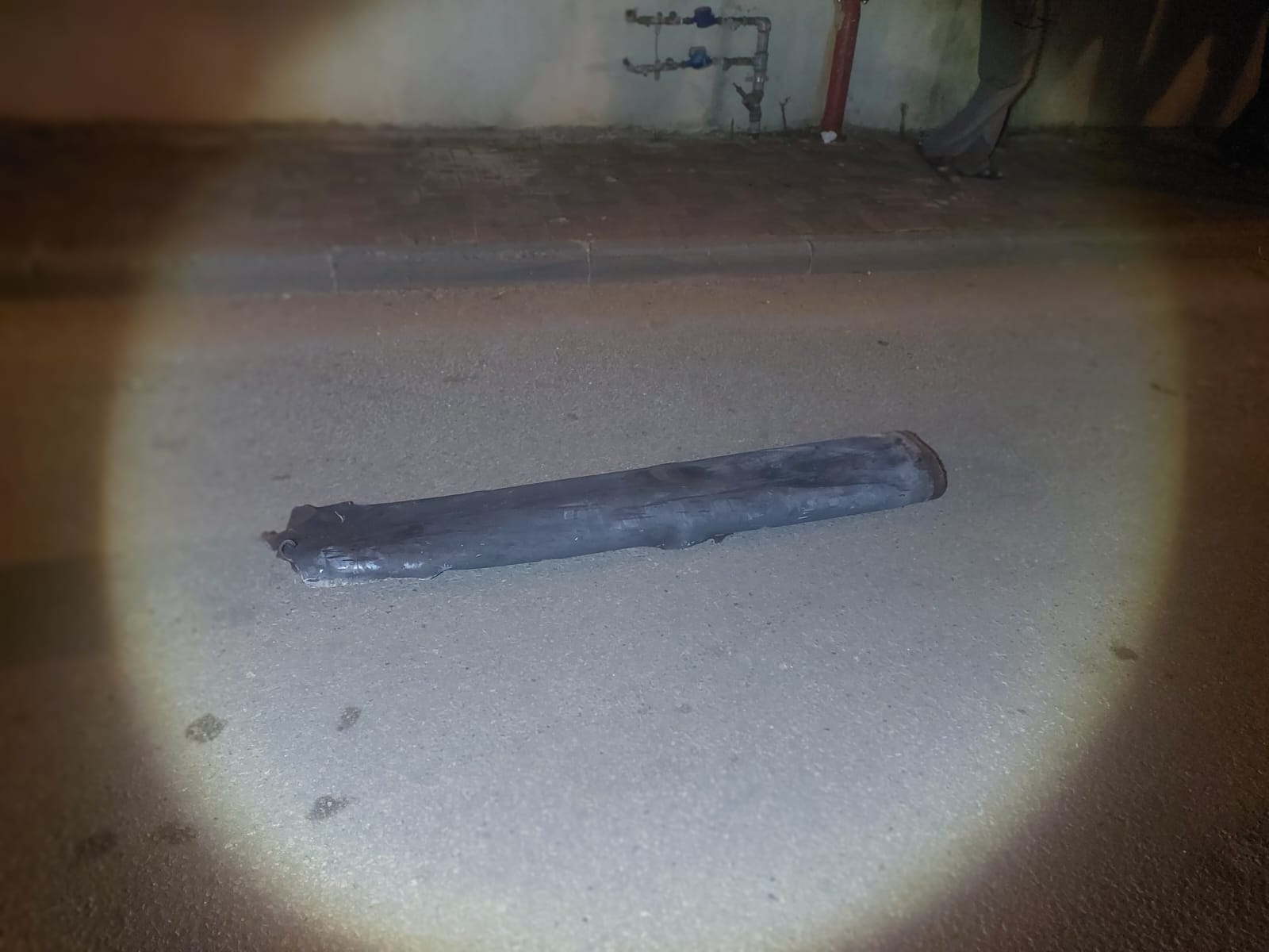 تساقط شظايا الصواريخ على حي الجواريش في الرملة 