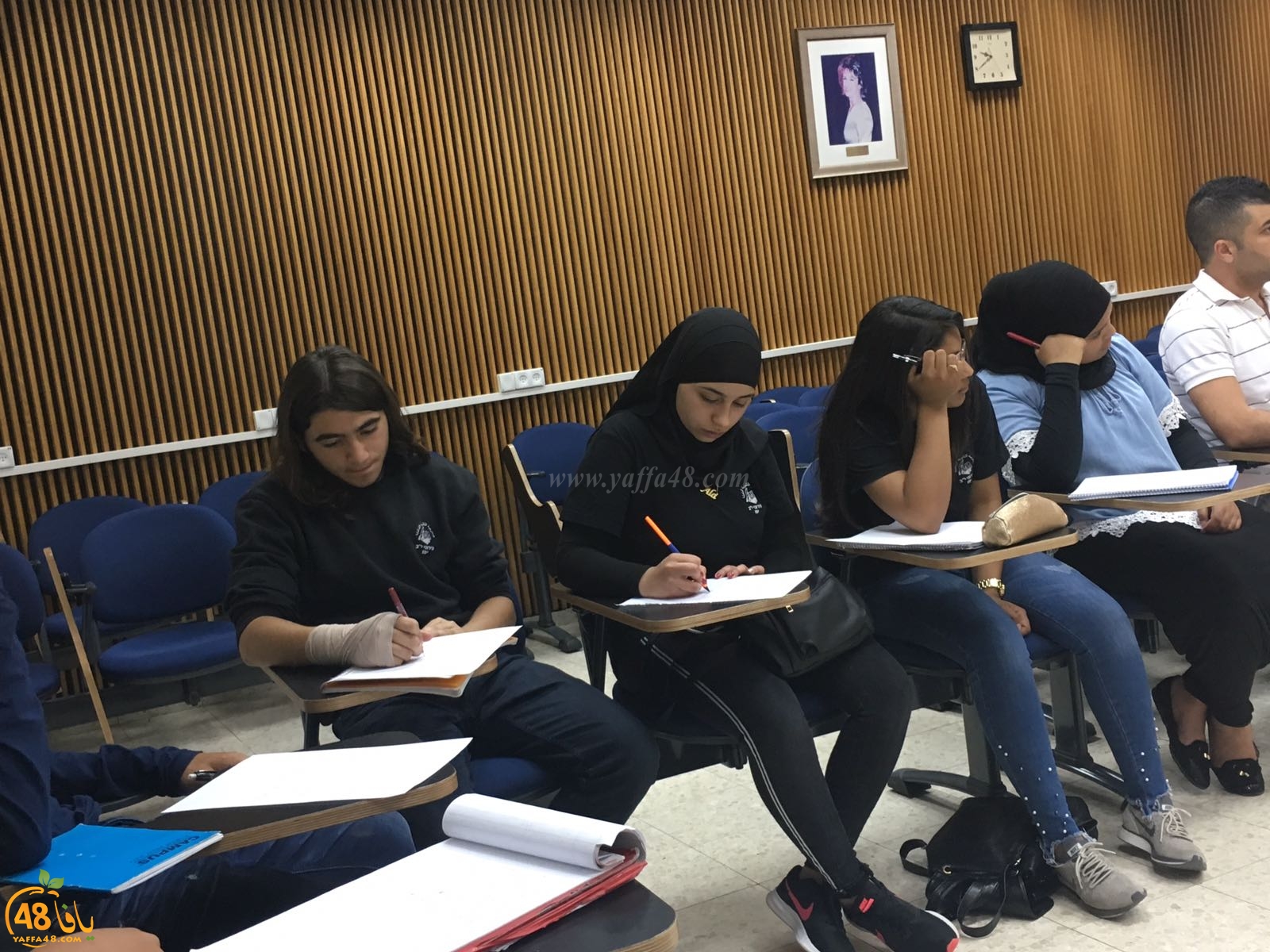 مشروع التعرف على التعليم الأكاديمي والجامعي في مدرسة يافا الشاملة