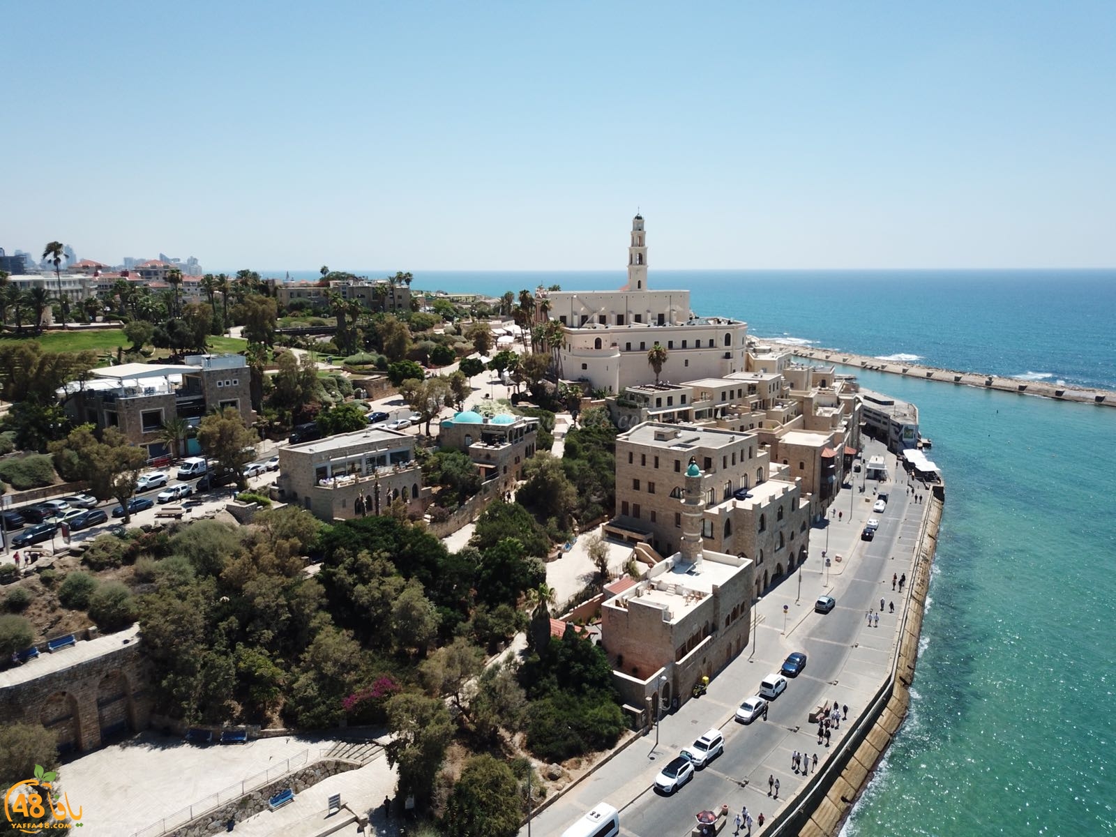 شاهد: أجمل الصور لمدينة يافا وبحرها ومينائها من الجو 
