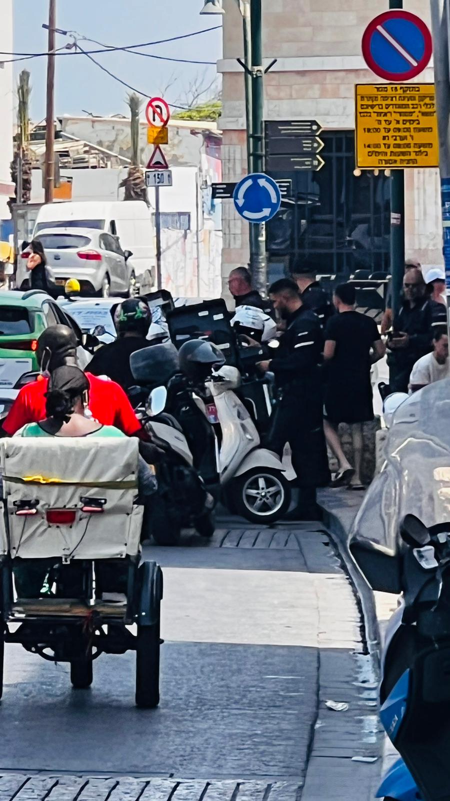 يافا: شرطة السير تشن حملة واسعة لمخالفة الدراجات النارية والهوائية