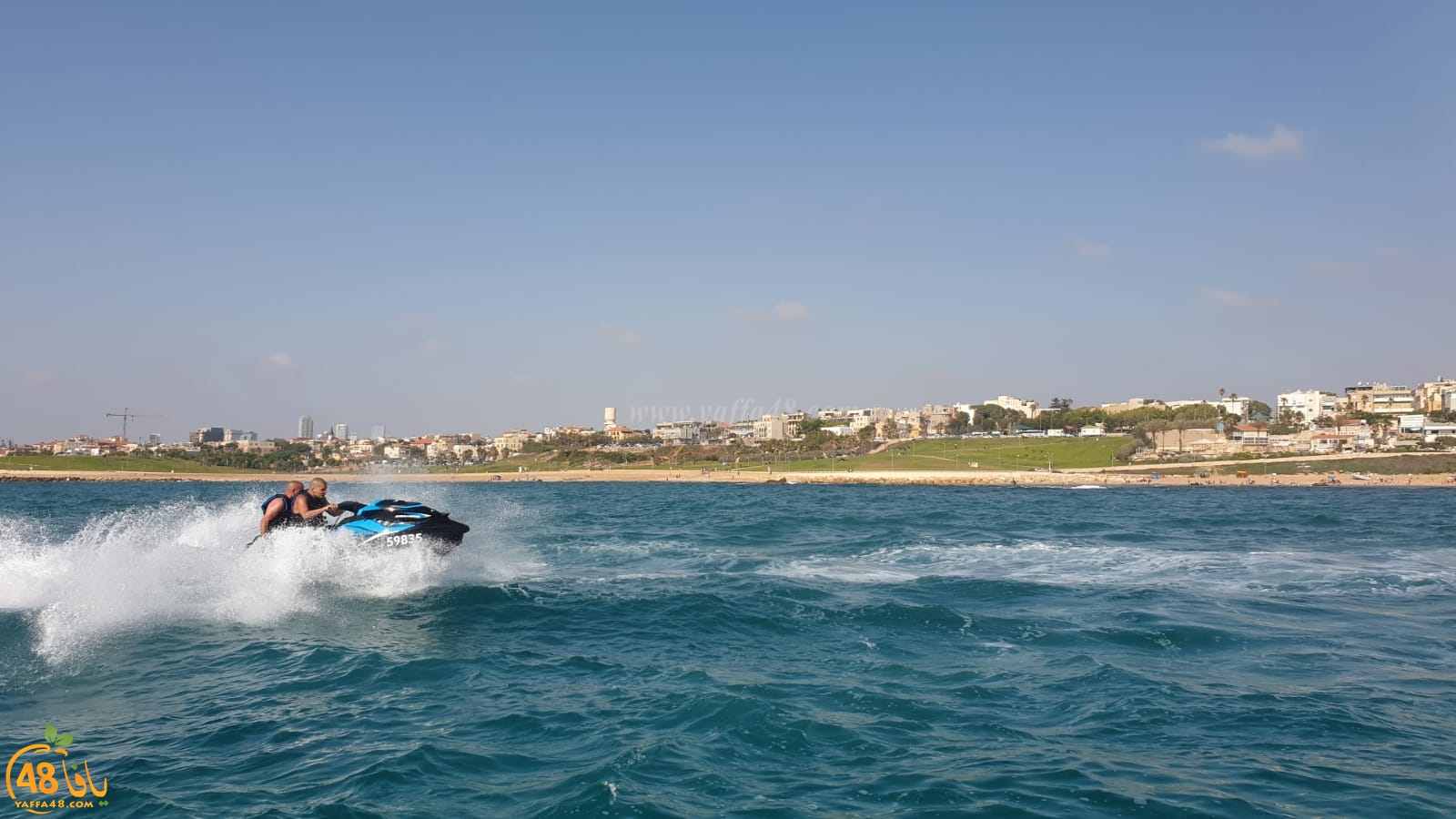  فيديو: رياضة الجيت سكي المائية تحظى باهتمام واسع لدى شباب مدينة يافا