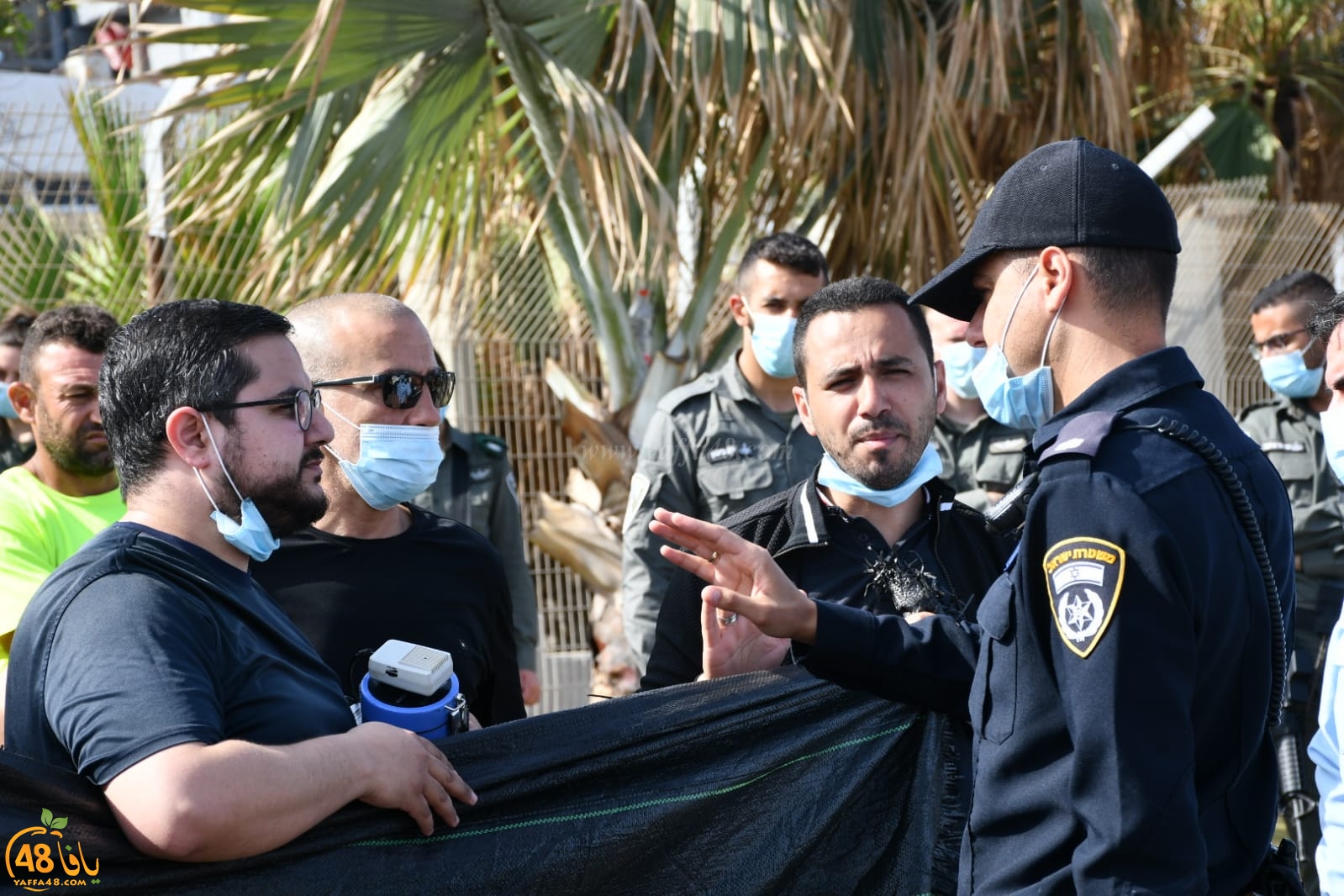   فيديو: محتجون أمام مقبرة الاسعاف في صرخة بوجه البلدية لطالما تذكرينا أنك مجرمة