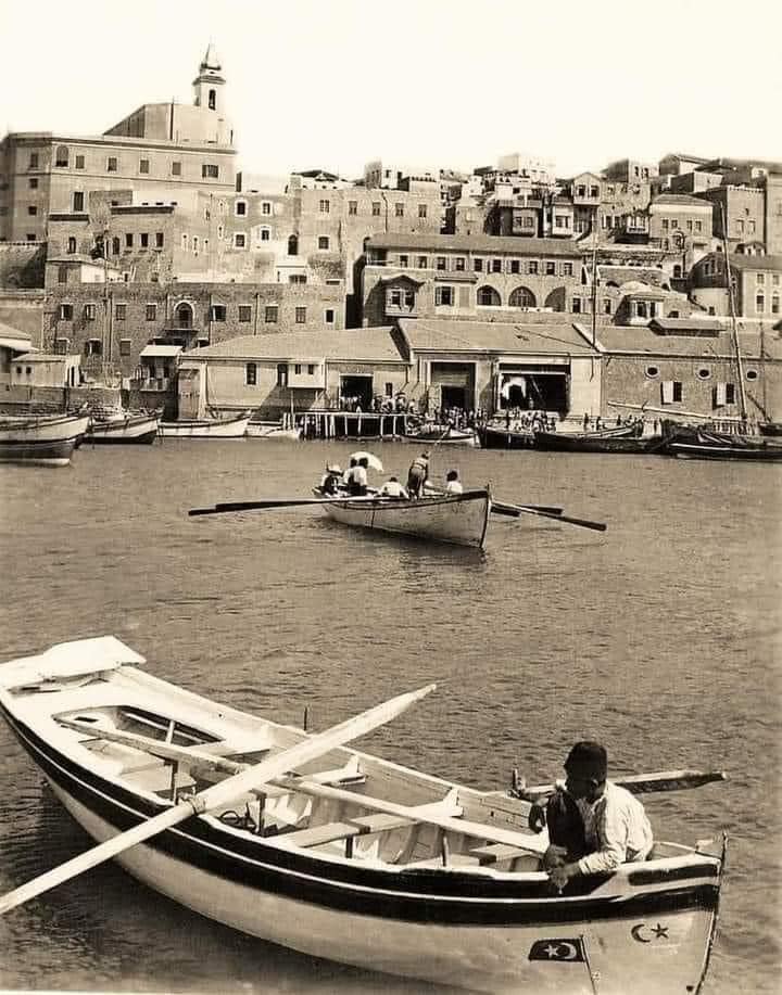 صورة نادرة من مرفأ ميناء يافا التاريخي عام 1927 