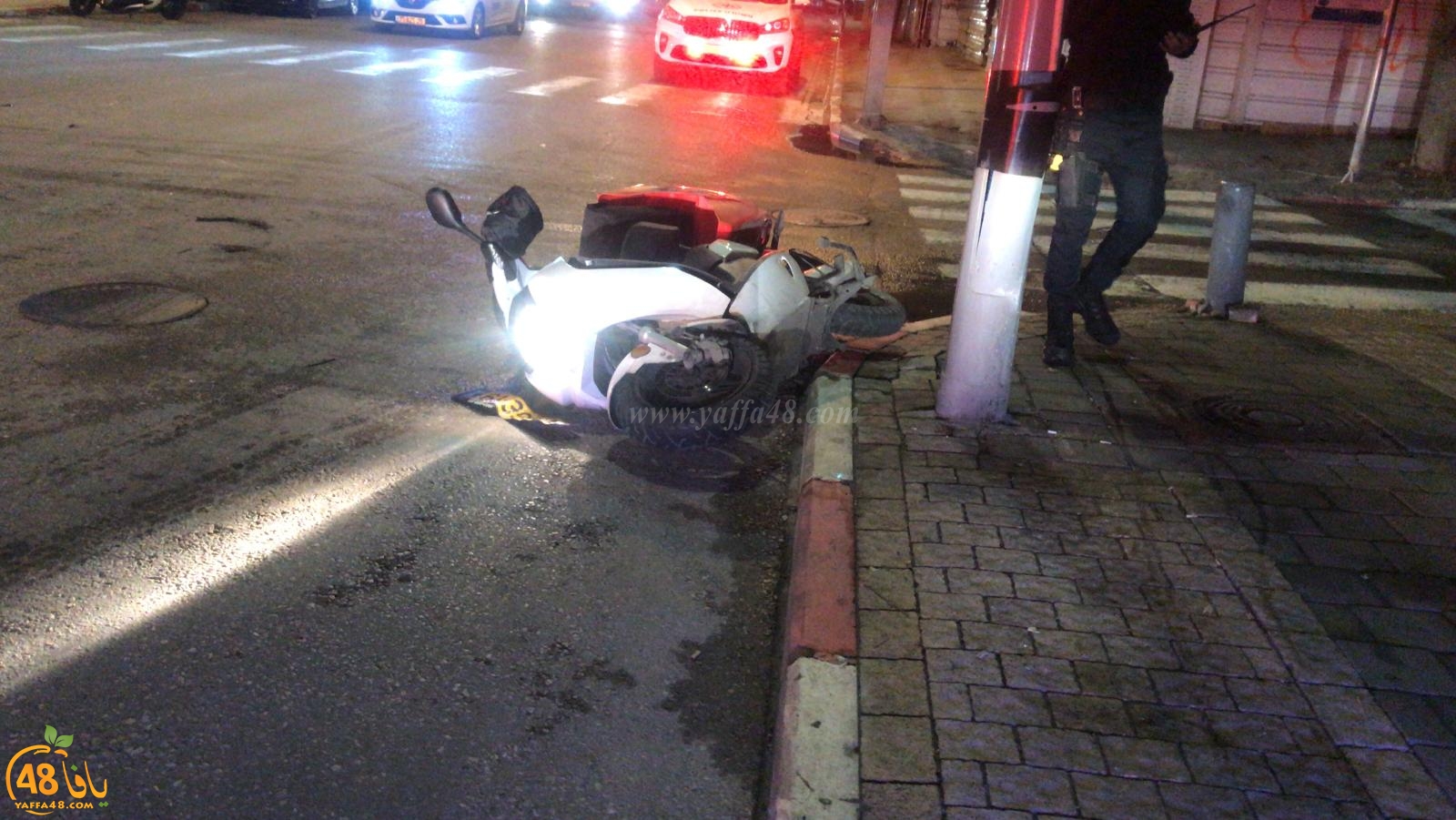 بالصور: إصابة متوسطة لسائق دراجة نارية بحادث طرق بيافا
