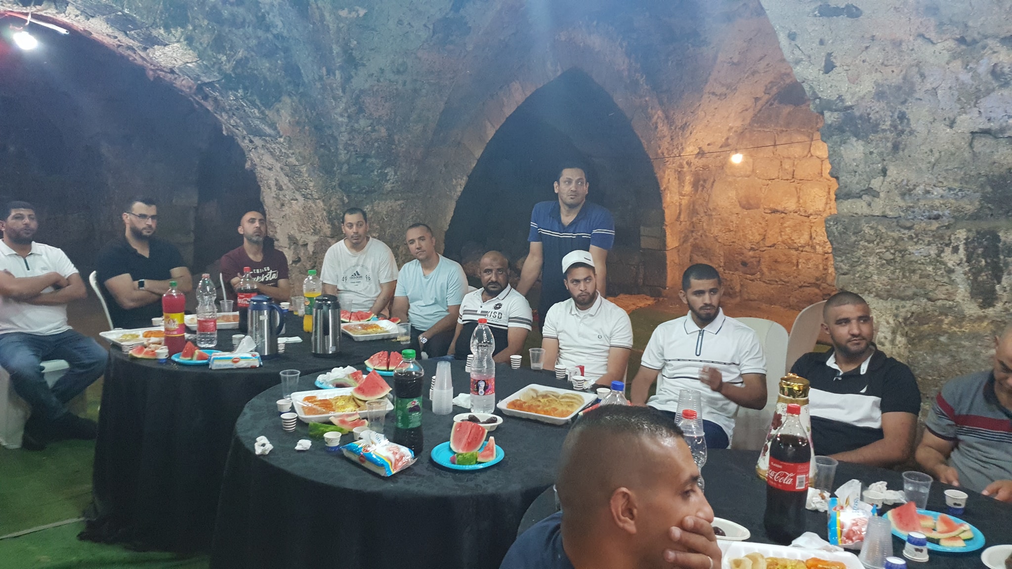 فيديو: افطار جماعي شبابي مميز في معالم اثرية بمدينة اللد