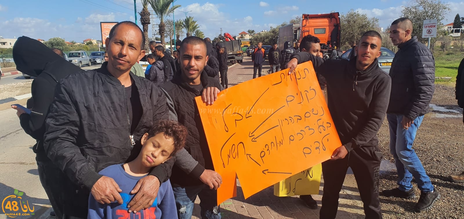 فيديو: تظاهرة لأهالي حي شنير باللد احتجاجاً على استمرار قطع الكهرباء 