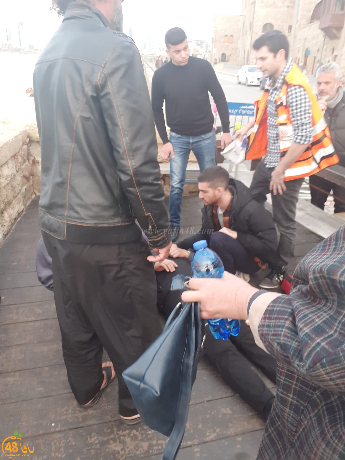  اصابة شاب من الخليل سقط عن علو في ميناء يافا