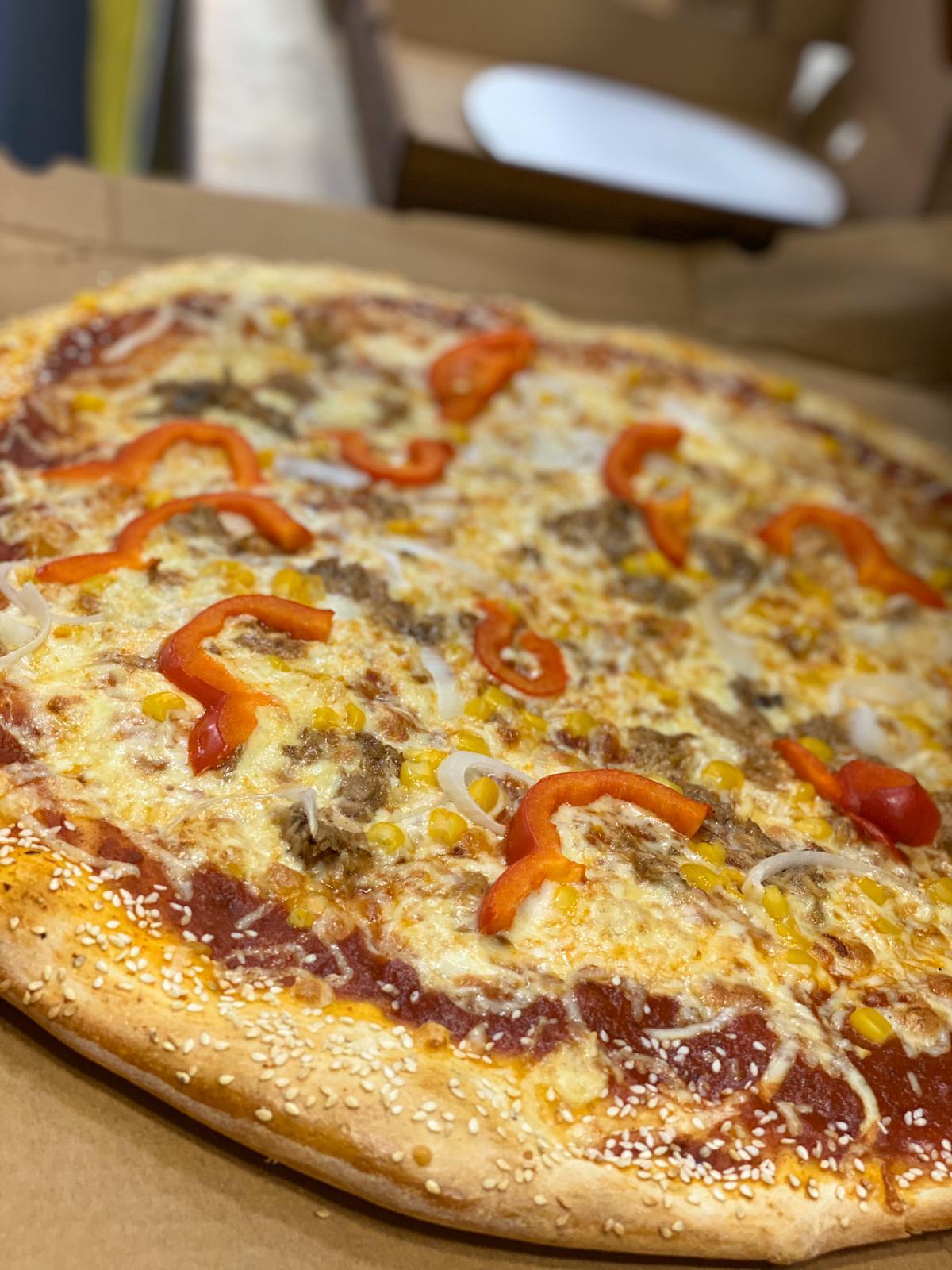 بيتزا كبيرة مع كولا فقط بـ67 شيكل من بيتزا كالميرو