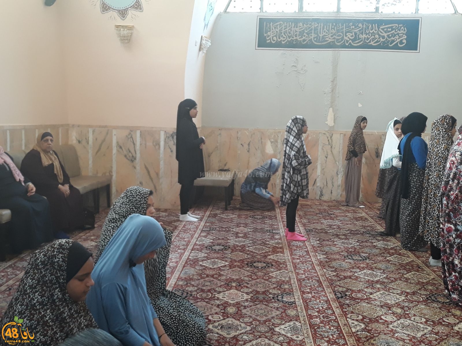 طلاب مدرسة حسن عرفة في زيارة لمسجد المحمودية 