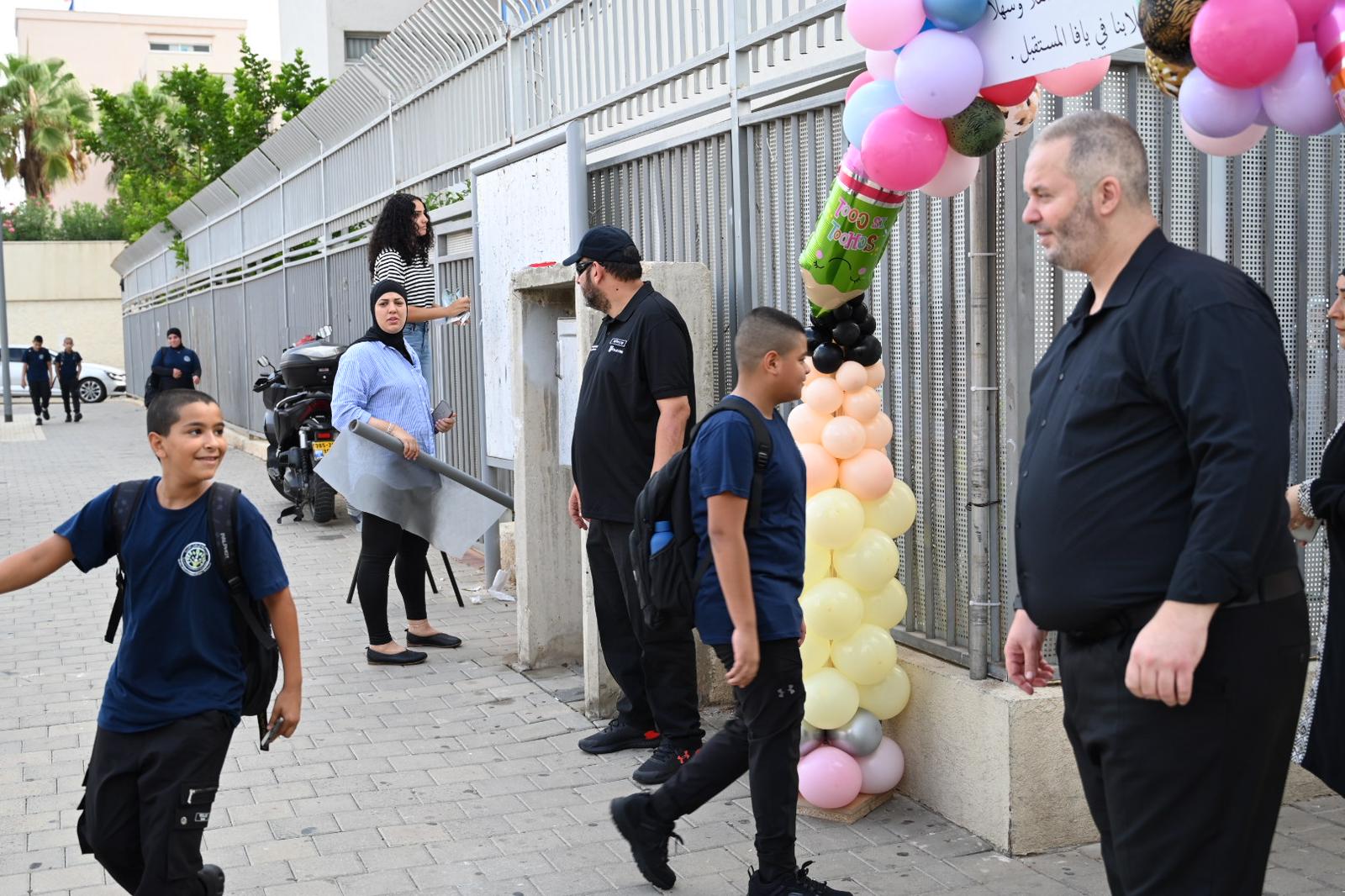 فيديو: افتتاح العام الدراسي الجديد - بالنجاح والتوفيق لطلابنا 