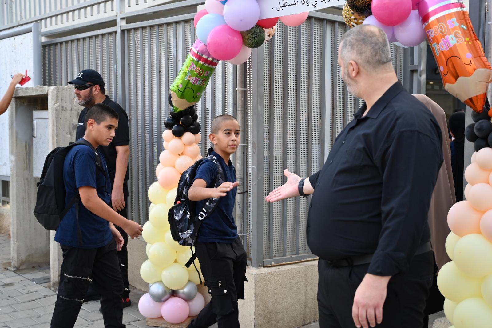 فيديو: افتتاح العام الدراسي الجديد - بالنجاح والتوفيق لطلابنا 