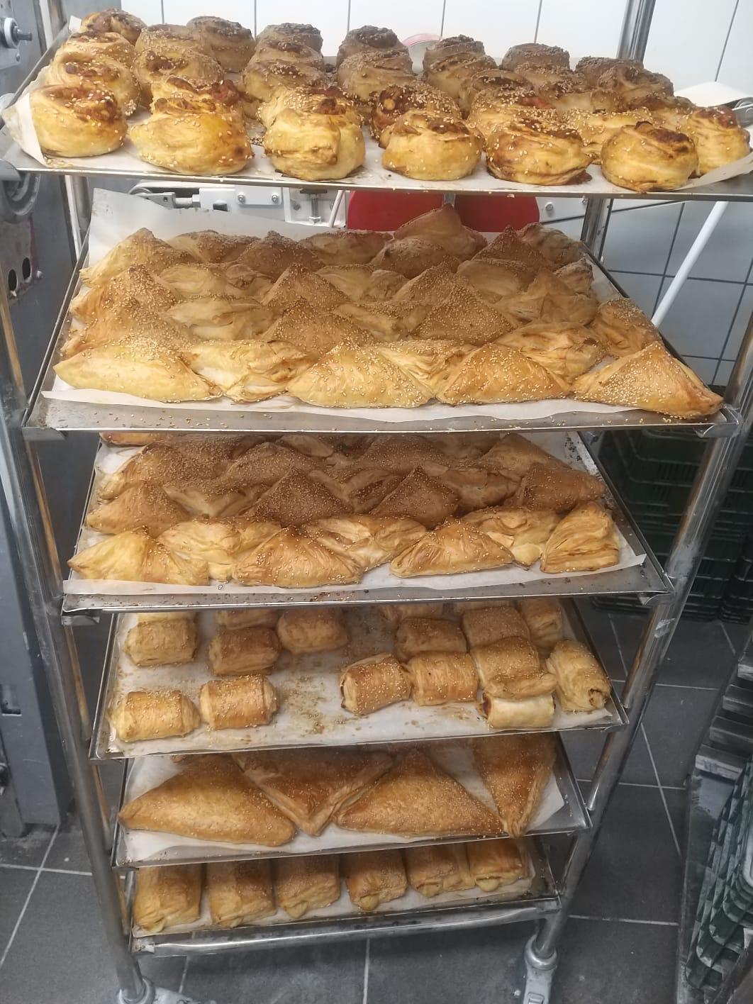  يافا: أشهى المعجنات والخبز المحلى بانتظاركم لدى مخبز أبو العافية 