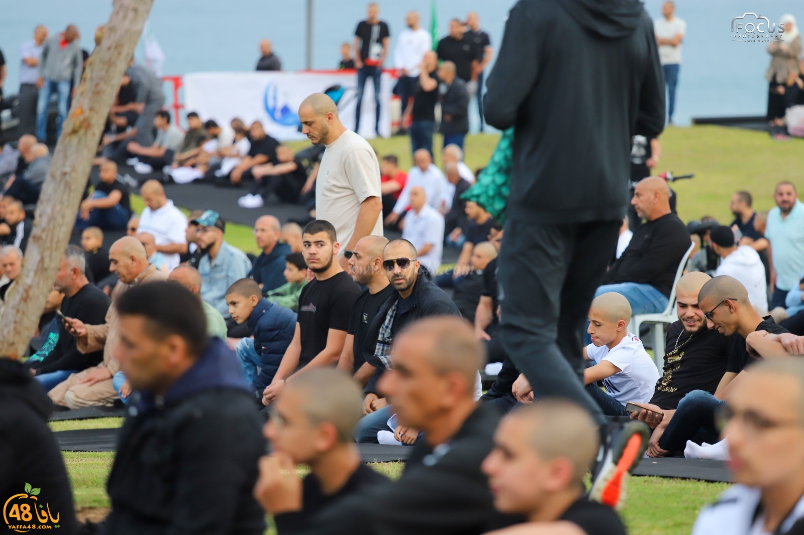  أهالي يافا يؤدون صلاة عيد الفطر في متنزه العجمي 