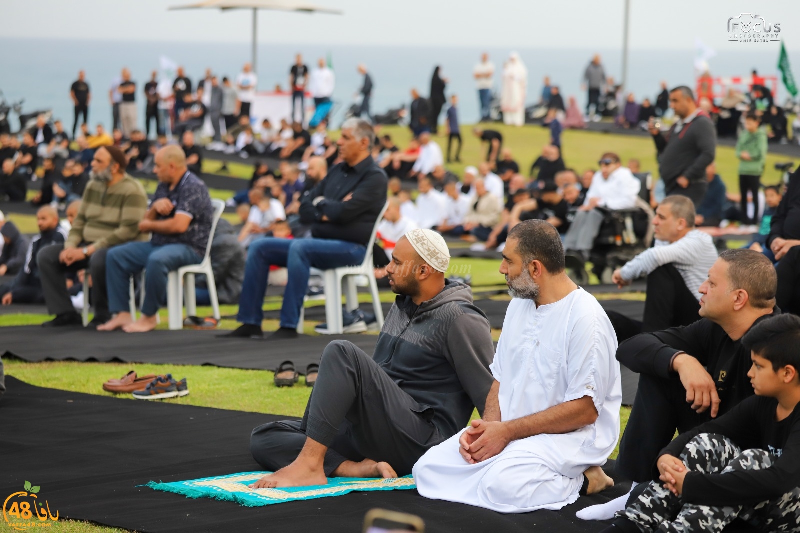  أهالي يافا يؤدون صلاة عيد الفطر في متنزه العجمي 