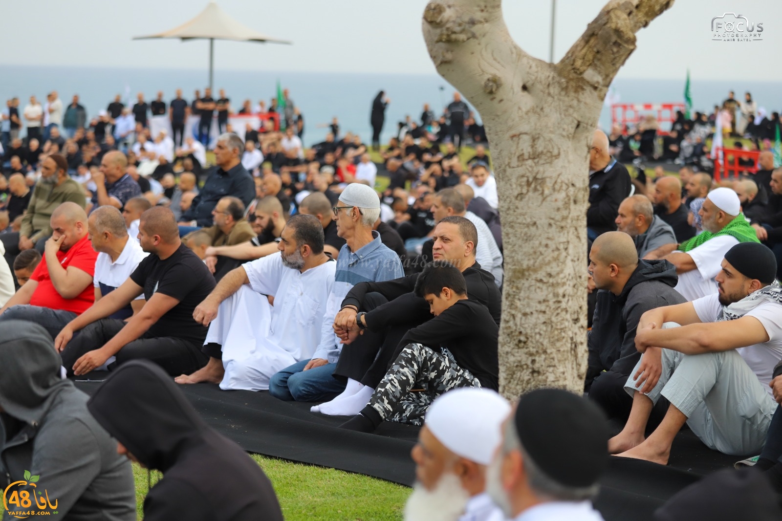  أهالي يافا يؤدون صلاة عيد الفطر في متنزه العجمي 