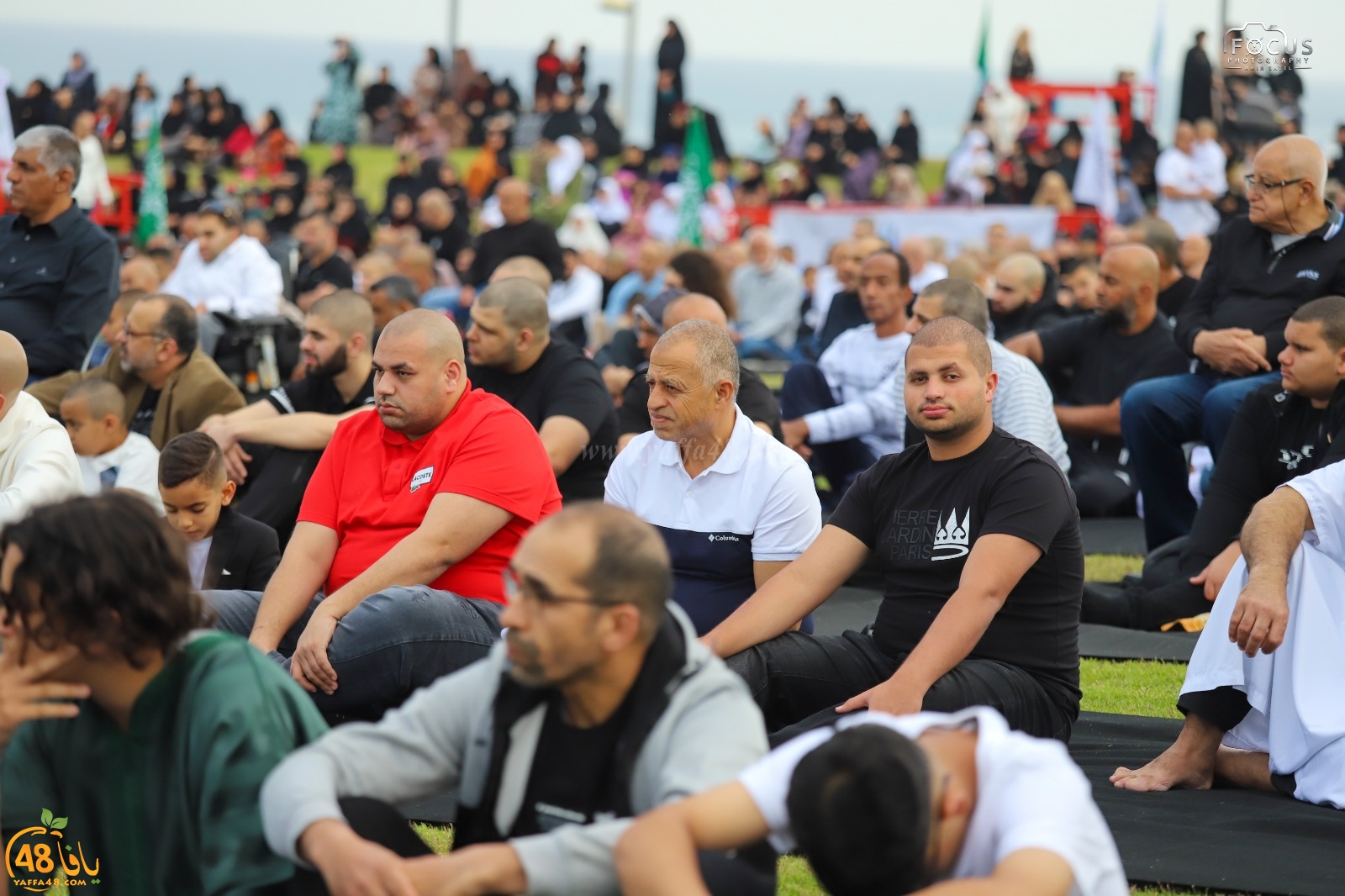  أهالي يافا يؤدون صلاة عيد الفطر في متنزه العجمي 