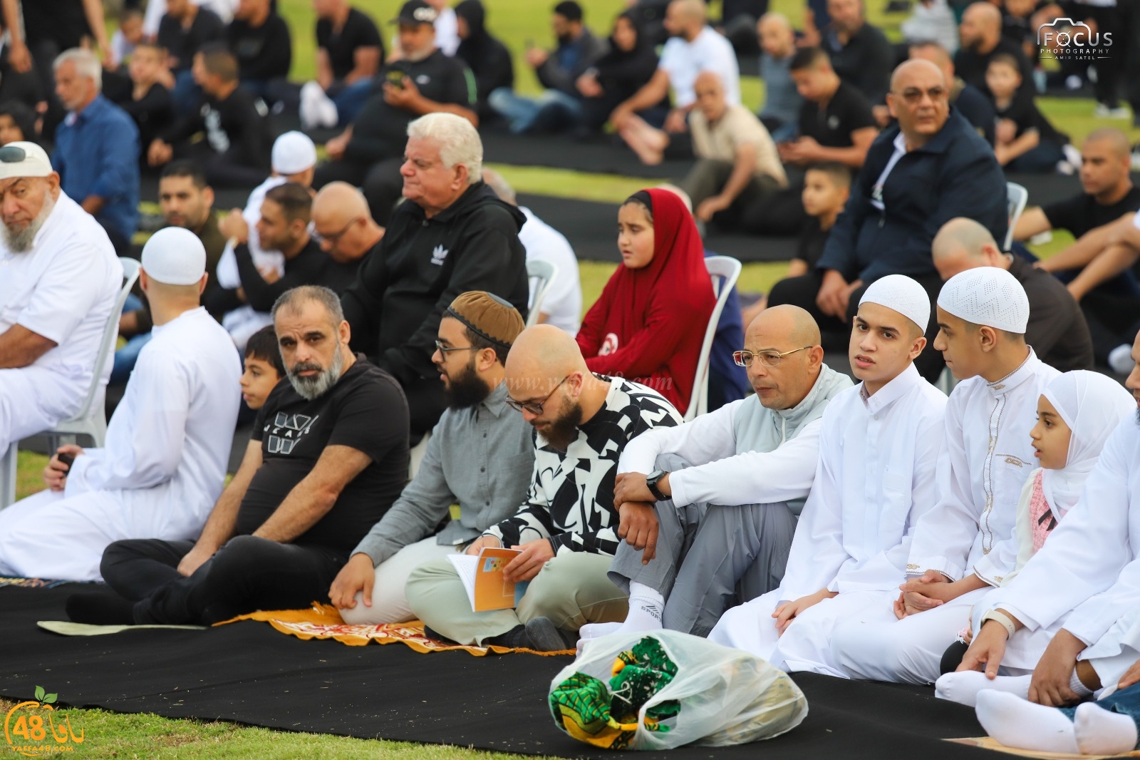  أهالي يافا يؤدون صلاة عيد الفطر في متنزه العجمي 