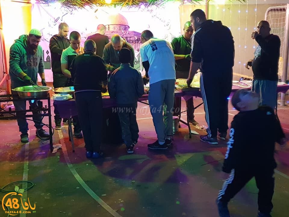 بالفيديو: خيمة الهدى تُنظم أمسية دينية في ساحة النادي الاسلامي بيافا