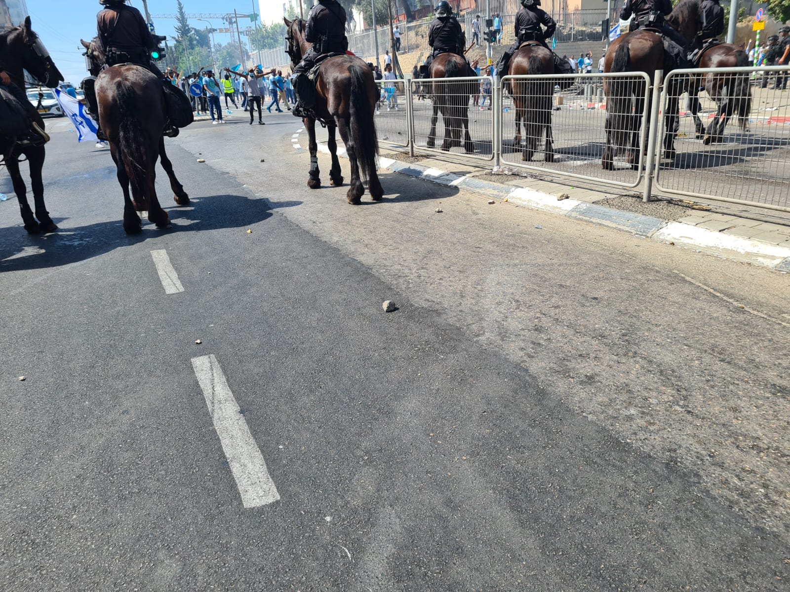  اصابة 3 شرطيين .. مواجهات بين الشرطة ومتظاهرين اريتريين في تل ابيب 
