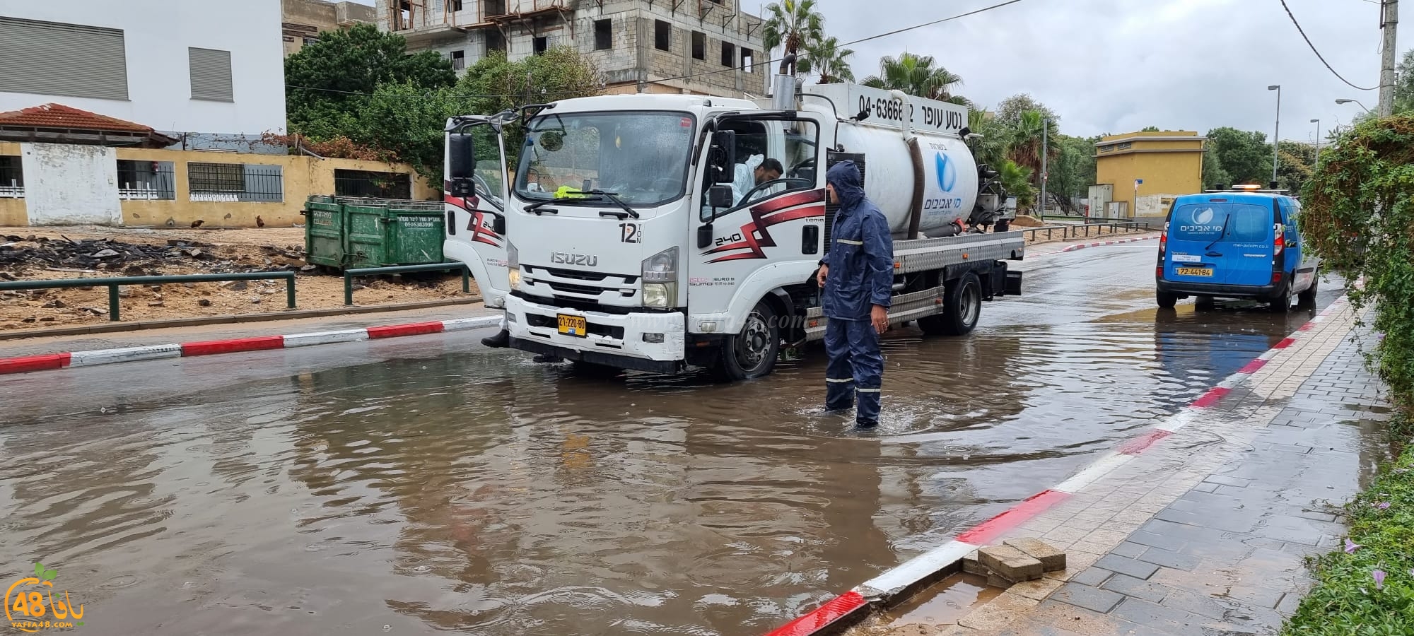  فيديو: مياه الأمطار تغمر عدداً من البيوت في مدينة يافا 