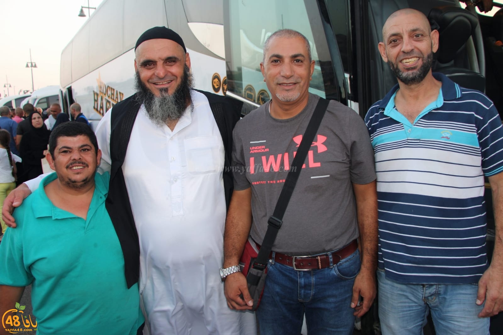 بالصور: عودة الفوج الثاني من حجاج مدينة يافا الى ديارهم سالمين 