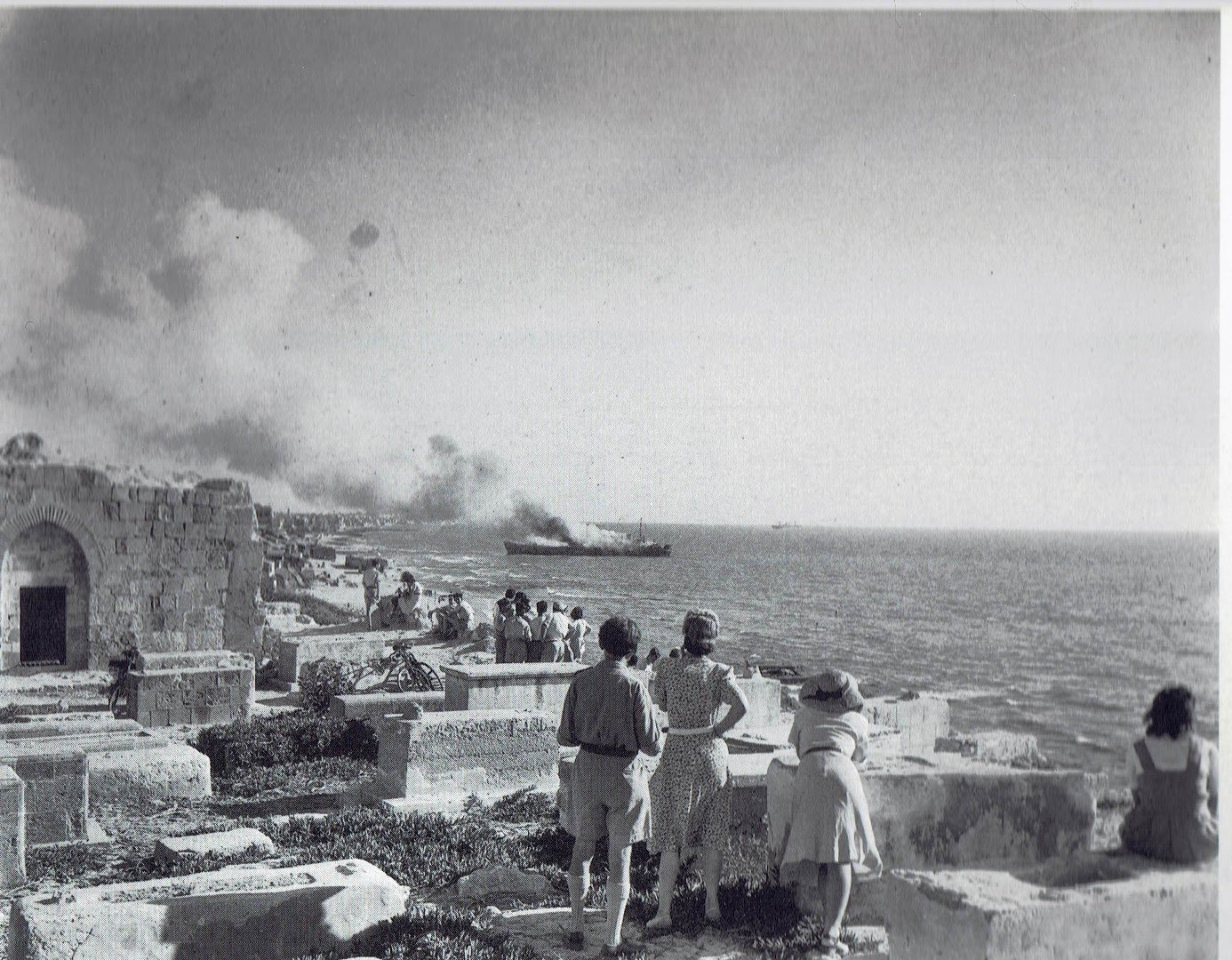  صور نادرة لسفينة ألتالينا أمام شواطئ يافا .. وهذه قصتها 