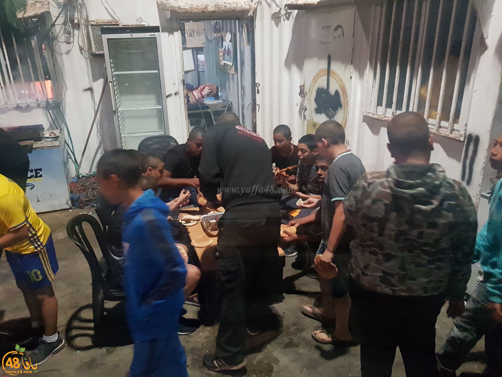  صور: الصيادون في ميناء يافا يستضيفون الأطفال على وجبة عشاء  ضمن مشروع شبيبة في خطر