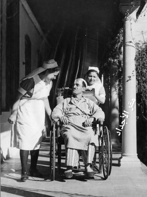 ساعدنا في توثيق الصور وتحديد موقعها - صور نادرة لمستشفى يافا تعود لعام 1940 