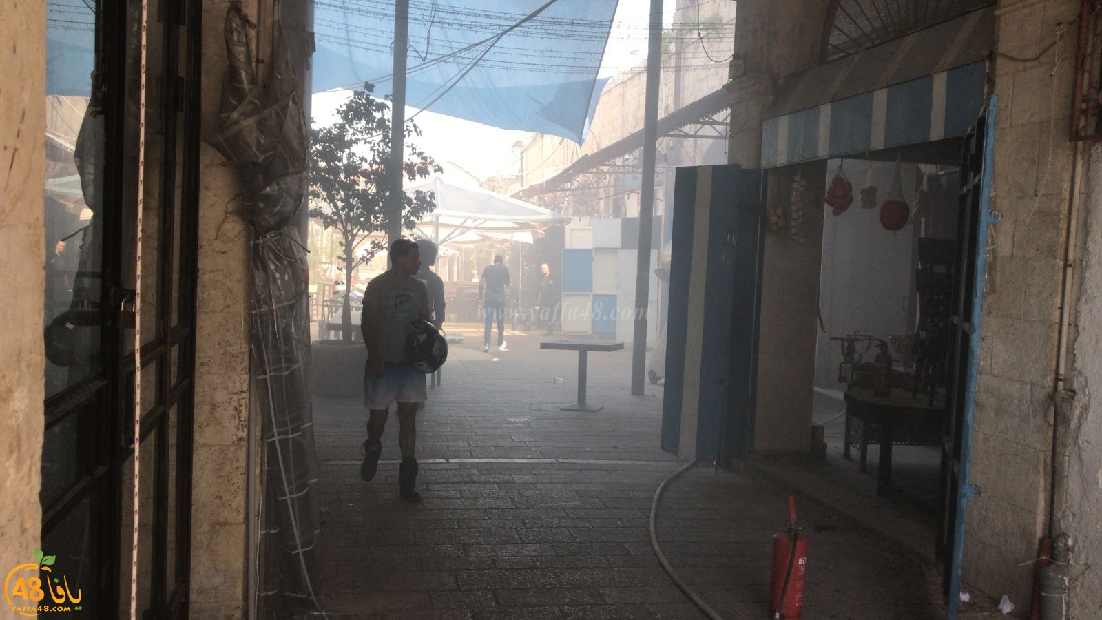  بالفيديو: إصابة طفيفة بحريق داخل محل تجاري قرب دوار الساعة بيافا 