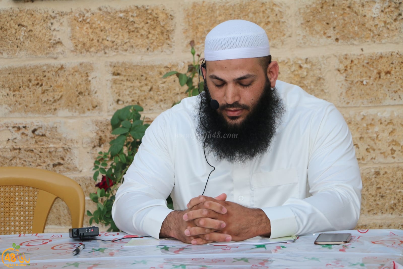 بالصور: درس باللغة العبرية للتعريف بالاسلام في مركز الدعوة بمدينة يافا 