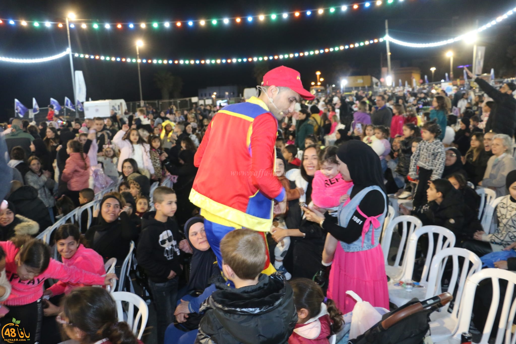 صور: حضور غفير في اليوم الثاني لفعاليات سوق يافا الرمضاني