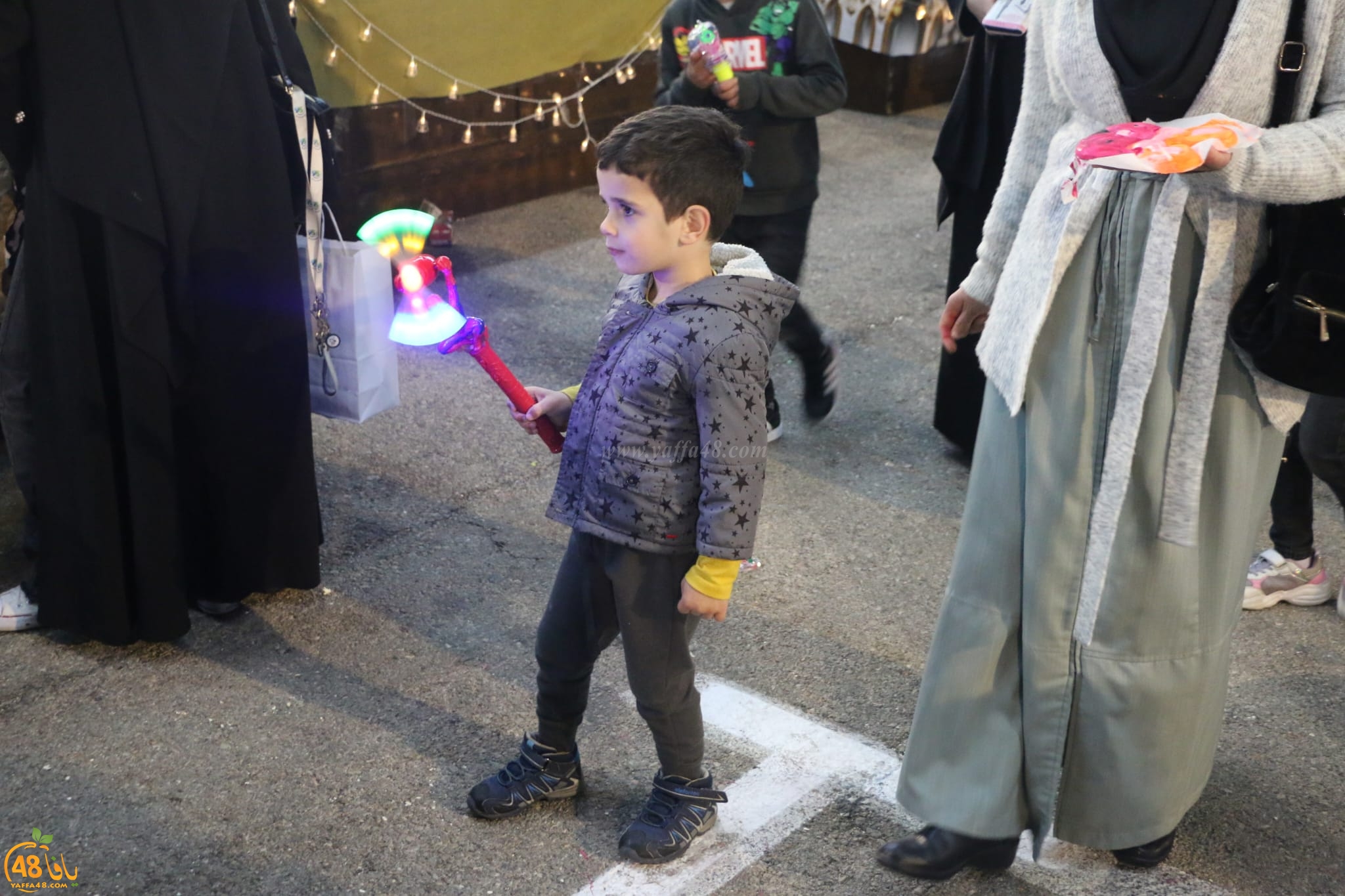 صور: حضور غفير في اليوم الثاني لفعاليات سوق يافا الرمضاني