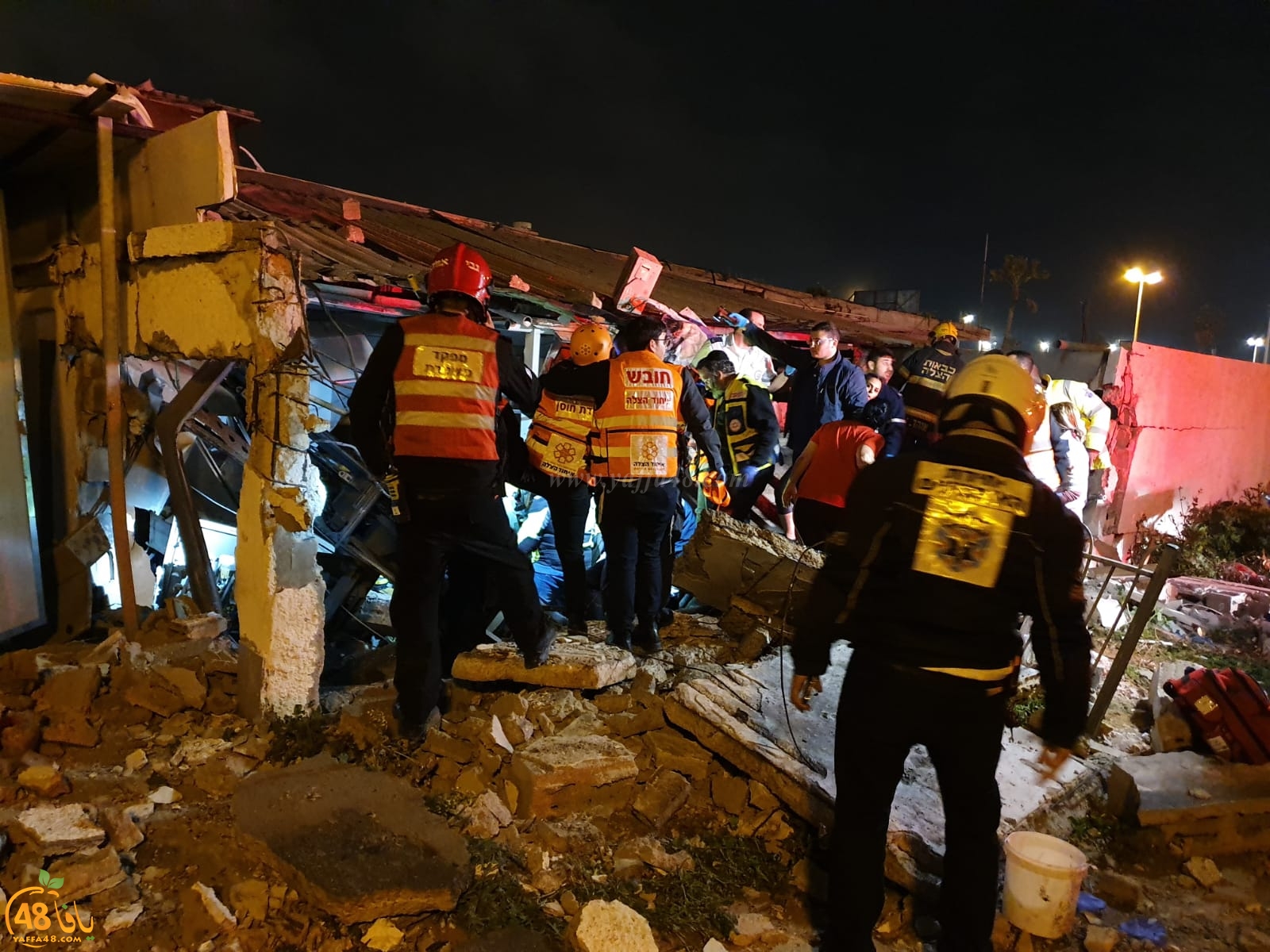 اصابة عدة اشخاص اثر انفجار غاز وانهيار جزئي لمبنى في اشدود