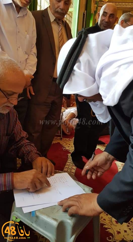 بالصور: عقد راية الصلح بين عائلتي السيوري وبكر من يافا في المسجد الاقصى المبارك