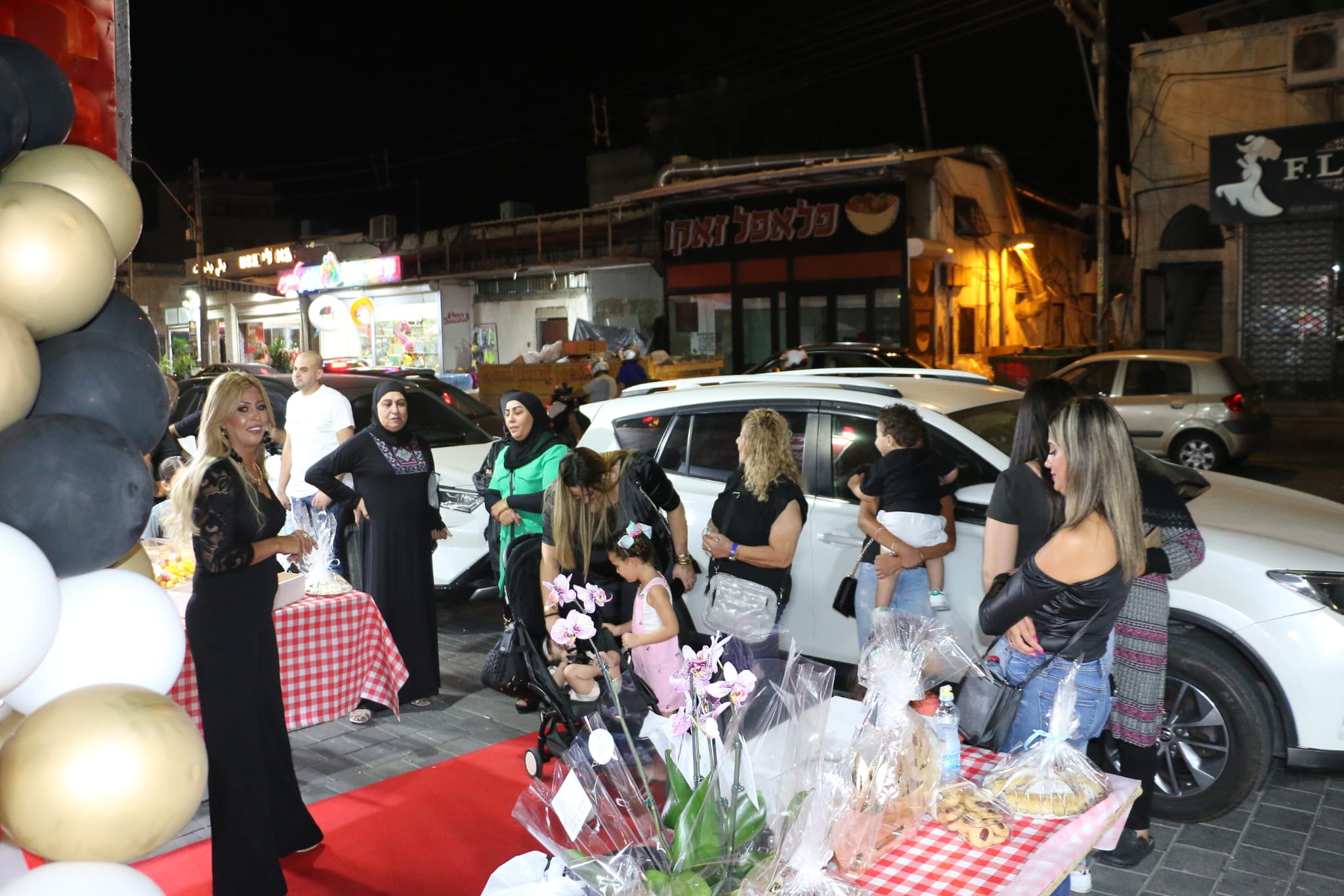 بالصور: افتتاح صالون غادة سموني للنساء في يافا 