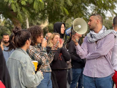  يافا: وقفة تنديداً بالعدوان الاسرائيلي على جنين في حديقة الغزازوة