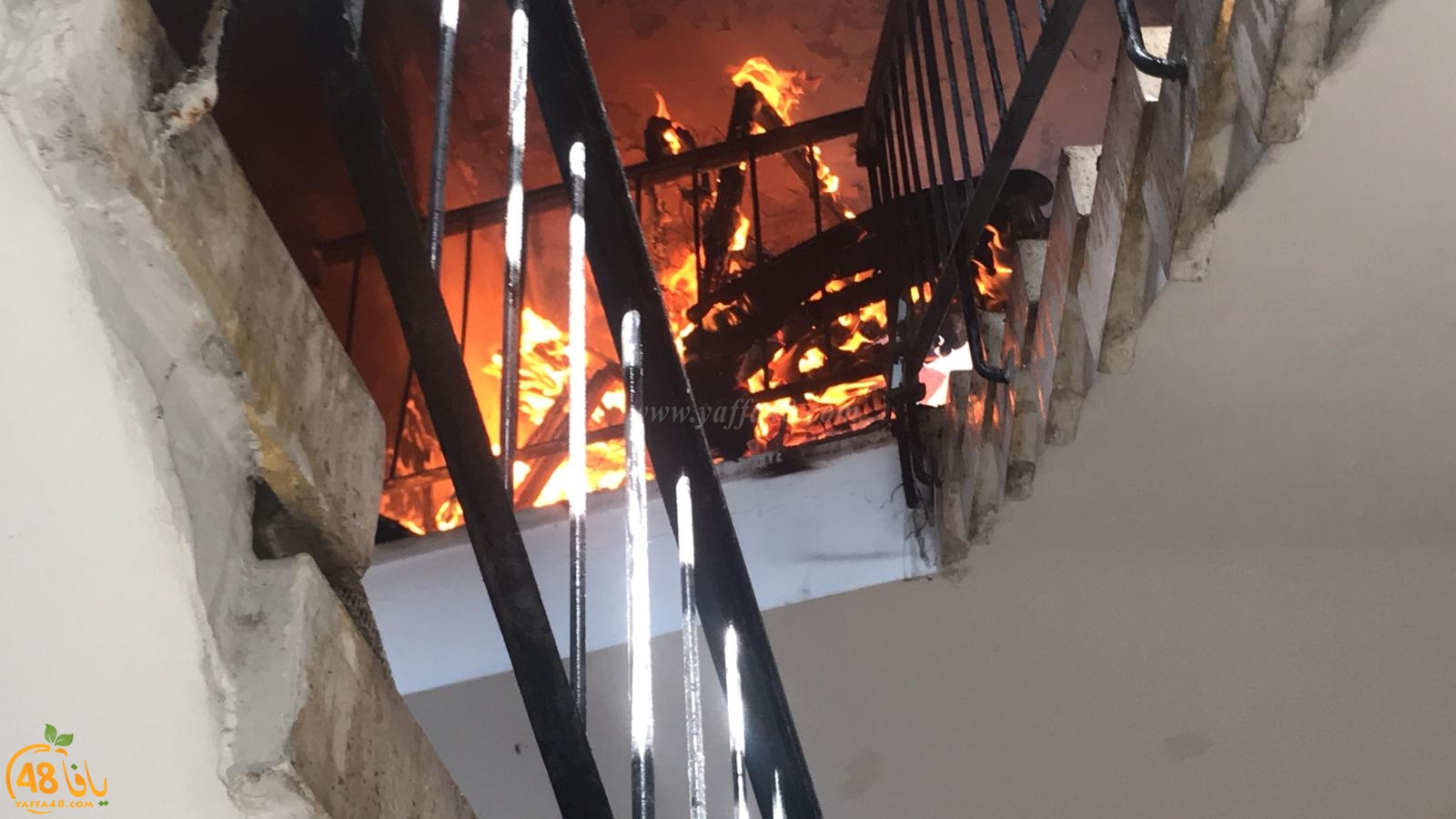  بالفيديو: حريق على سطح احد المباني بيافا دون وقوع اصابات 