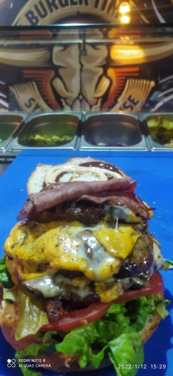 جديد في يافا .. zako burger لأشهى وألّذ ساندويشات البرجر 