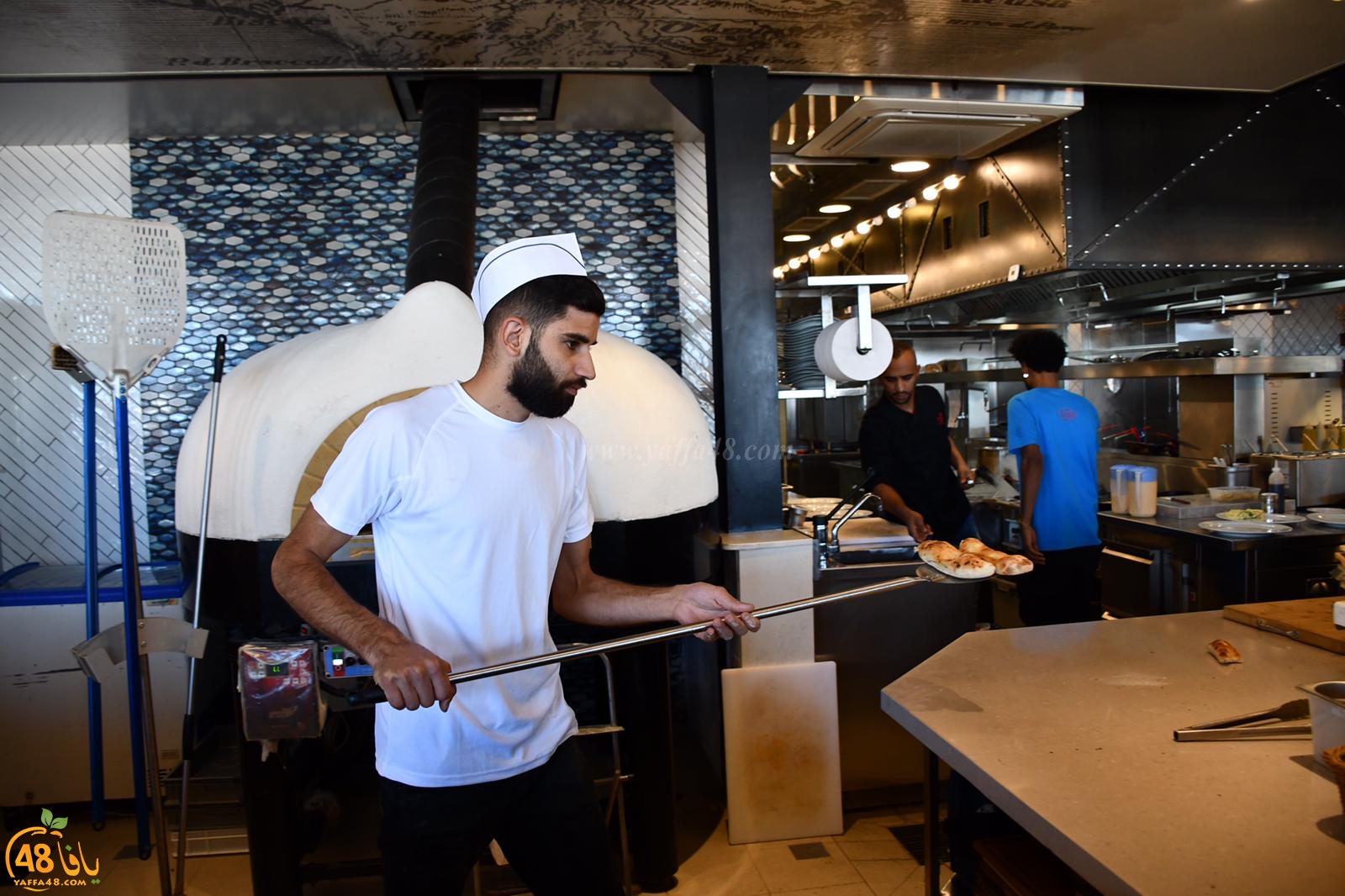 تشكيلة واسعة وغنية لوجبات الافطار الصباحية في مطعم صقلية بميناء يافا 