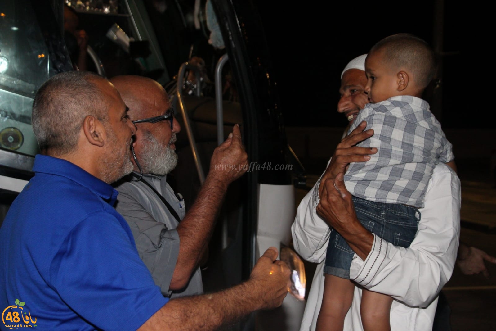 بالصور: عودة الفوج الأول من حجاج مدينة يافا إلى ديارهم سالمين